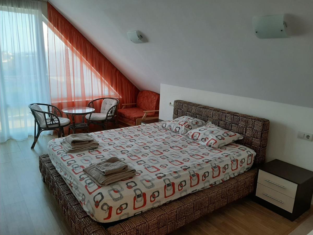 Alexander Lozenets Beach Complex Apartment Buitenkant foto