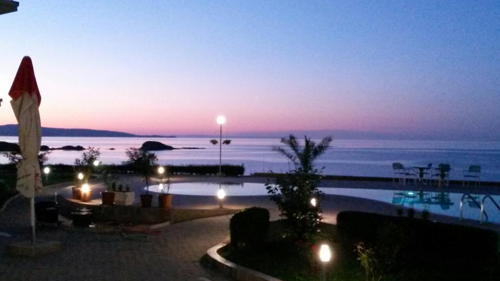 Alexander Lozenets Beach Complex Apartment Buitenkant foto