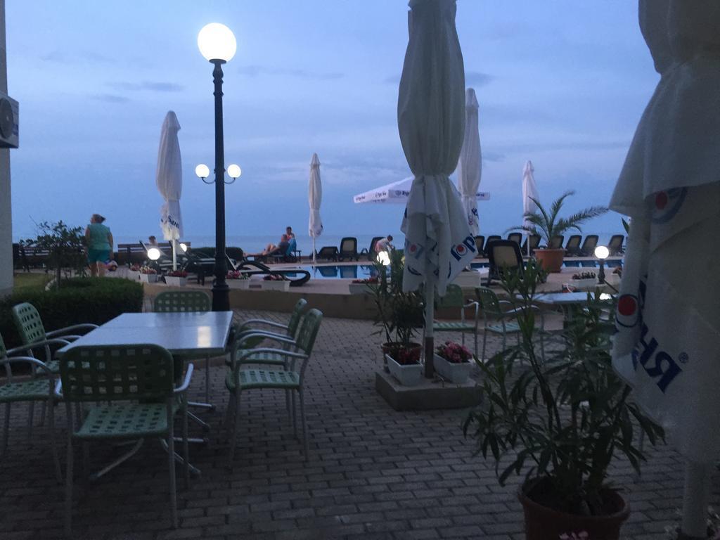 Alexander Lozenets Beach Complex Apartment Buitenkant foto